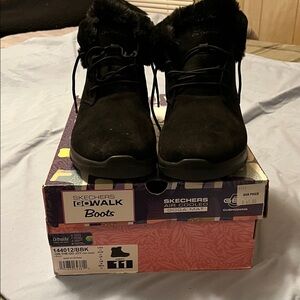 Skechers Women's Black Winter Boots fur inside size 11